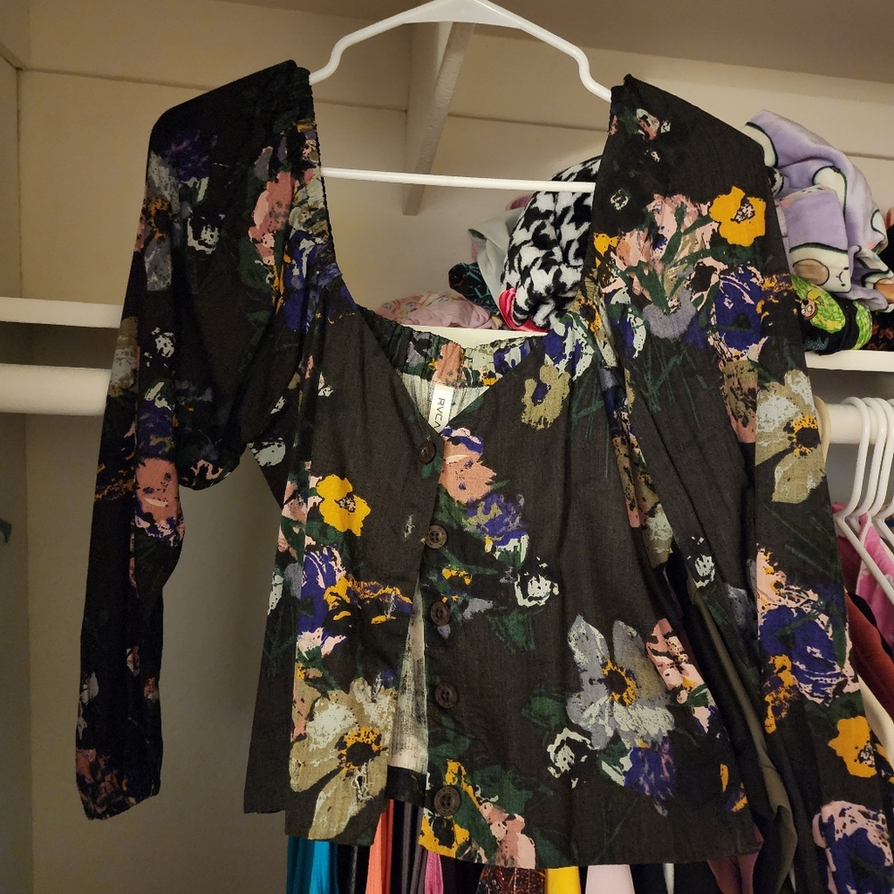 Used - RVCA Cartia Top Long Sleeve - Black with Floral print